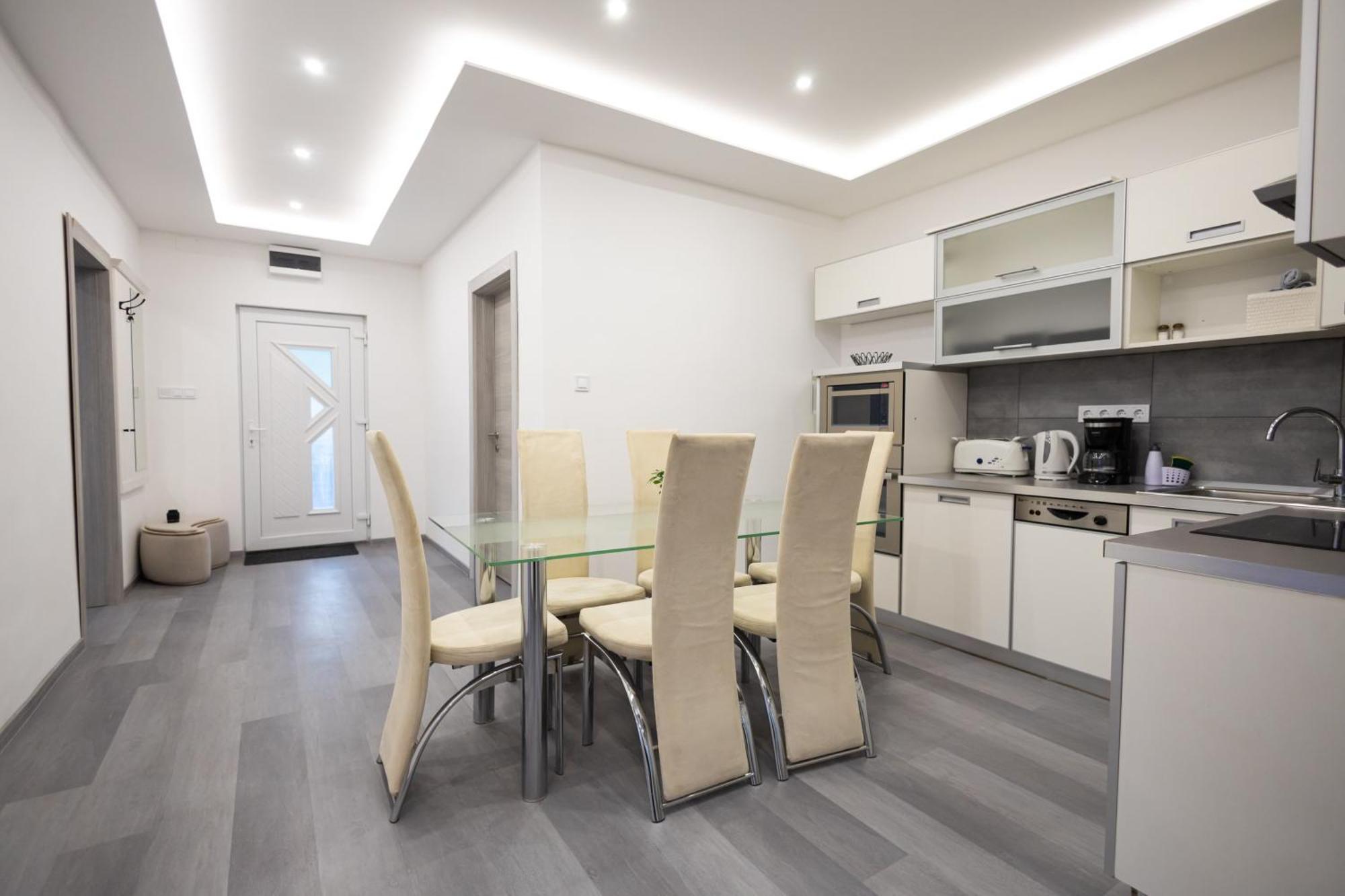 Fonix Apartman Ντέμπρετσεν Εξωτερικό φωτογραφία