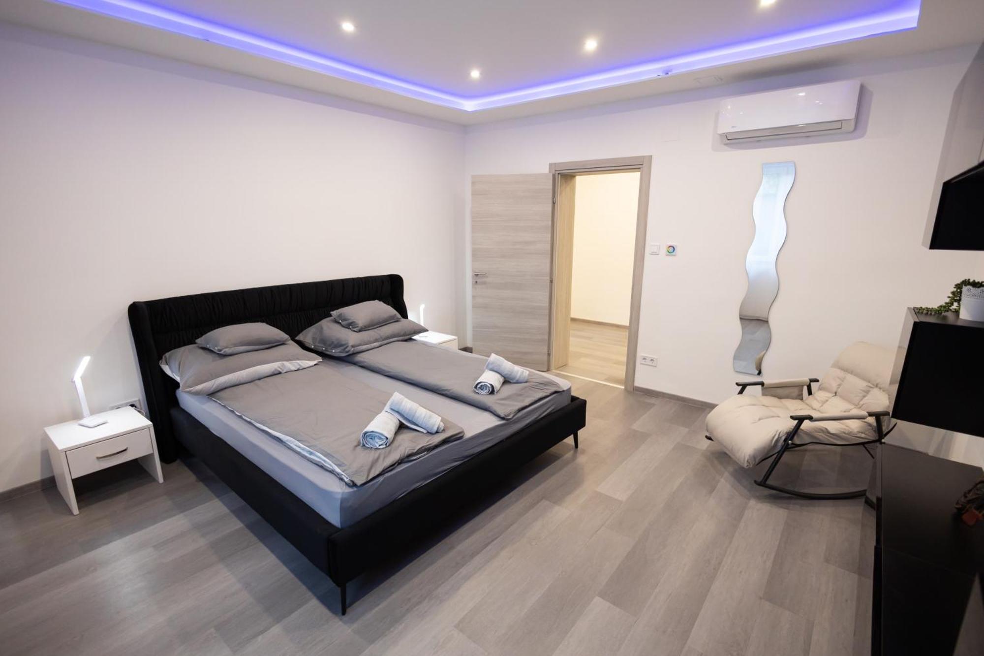 Fonix Apartman Ντέμπρετσεν Εξωτερικό φωτογραφία